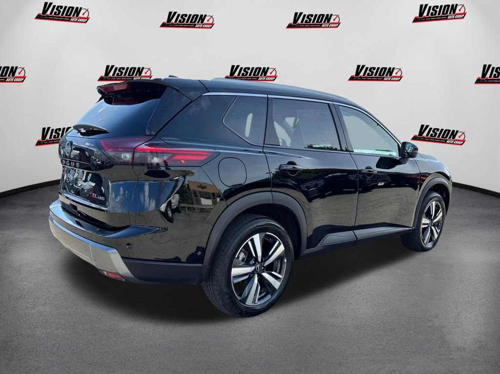 Used 2026 Nissan Rogue SL image 5