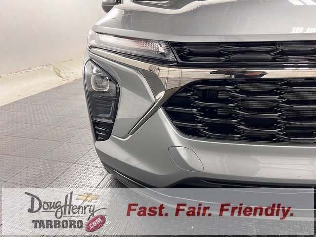 New 2026 Chevrolet Trax RS w/ Sunroof Package image 10