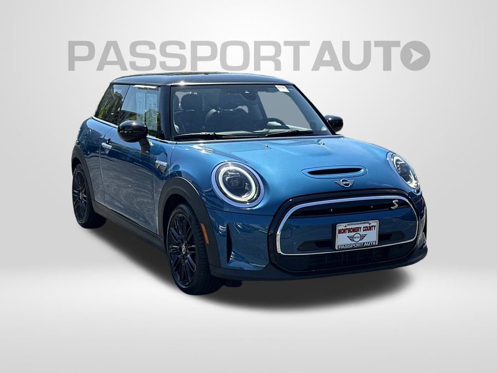 Used 2024 MINI Cooper SE FWD image 6