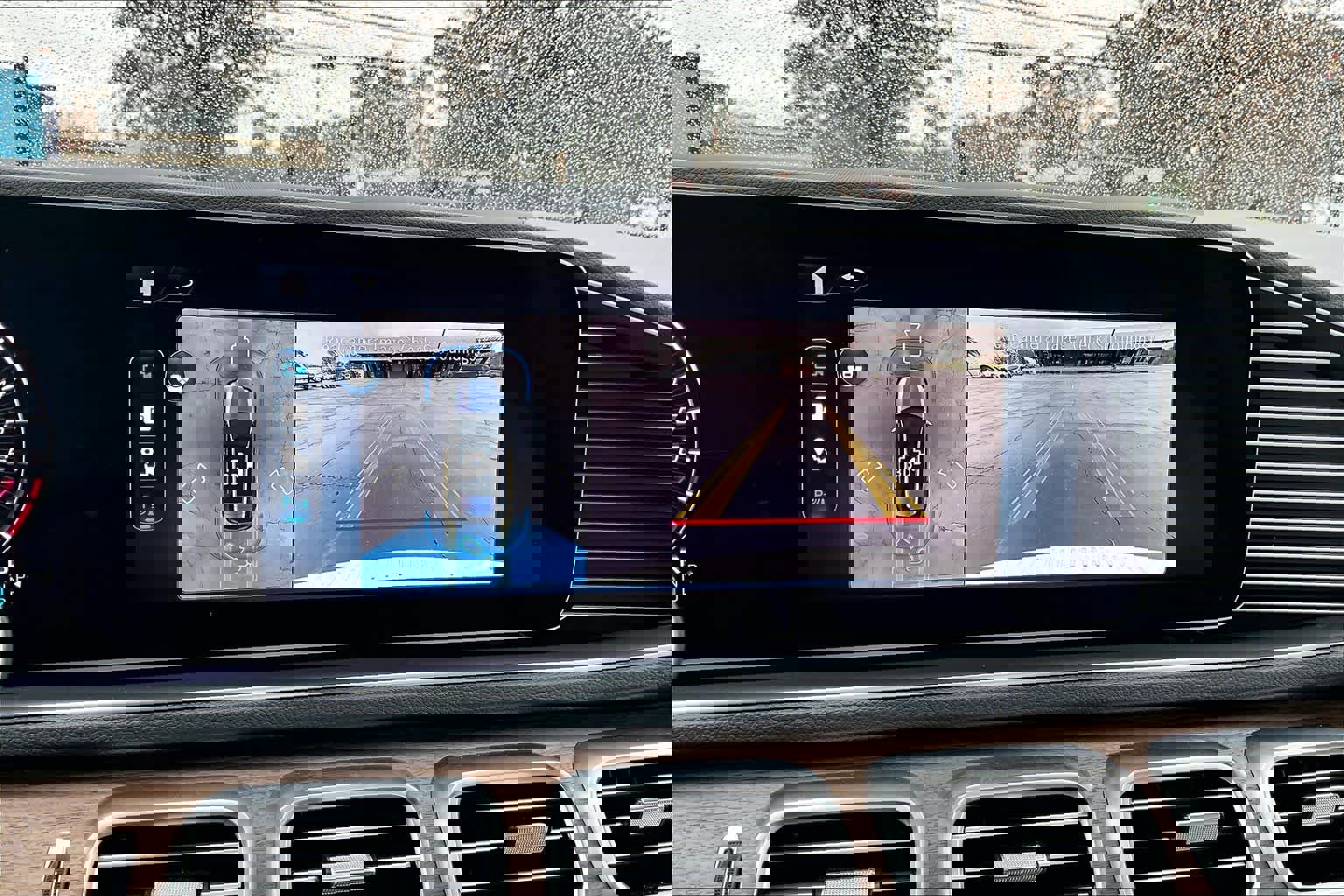 Used 2025 Mercedes-Benz GLE 450e 4MATIC image 27