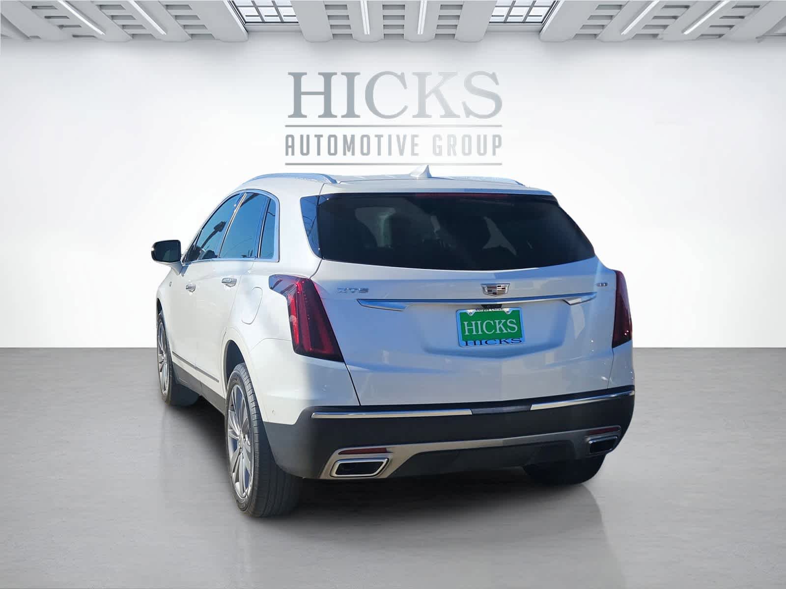 Used 2024 Cadillac XT5 Premium Luxury w/ Technology Package image 7