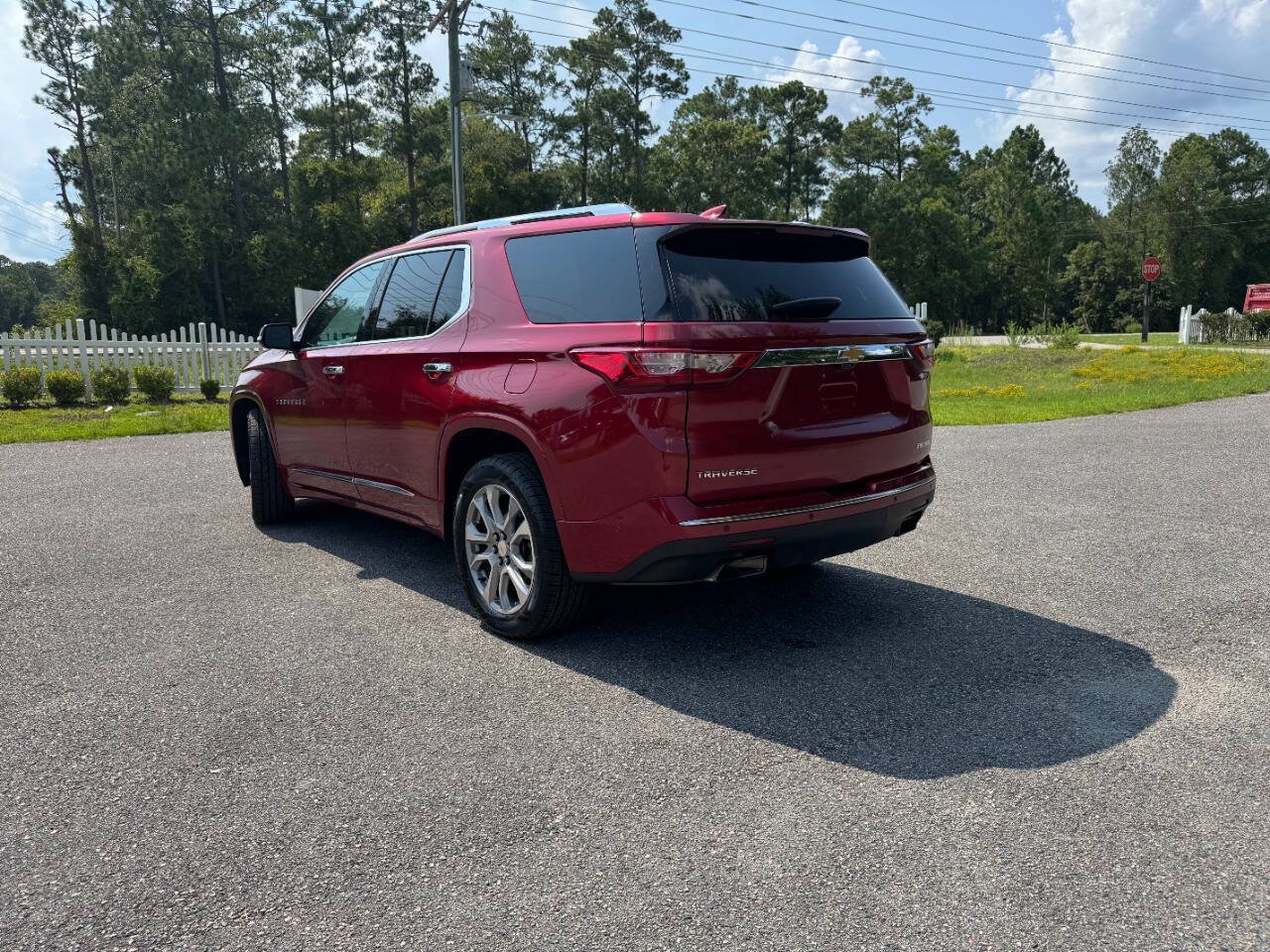 Used 2019 Chevrolet Traverse Premier w/ LPO, Floor Liner Package AWD/4WD image 4