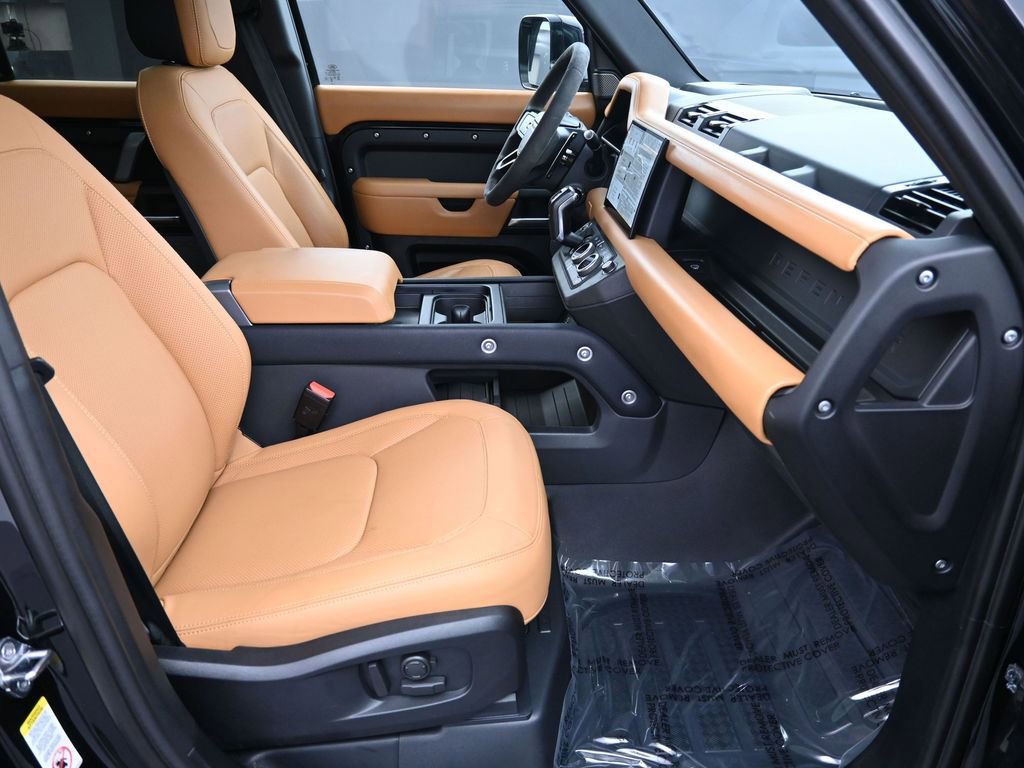 Used 2024 Land Rover Defender 110 V8 image 27