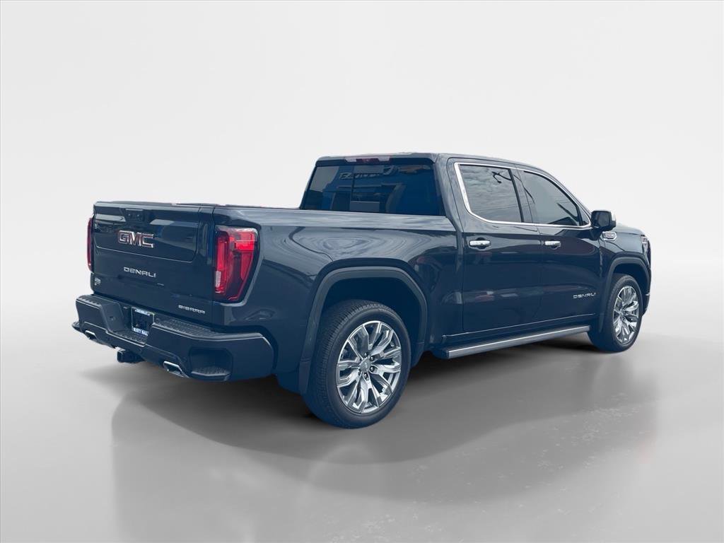Used 2025 GMC Sierra 1500 Denali AWD/4WD image 8