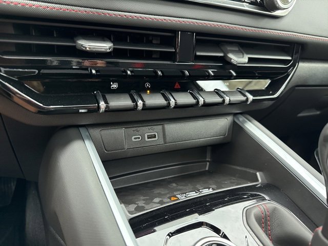 New 2025 Chevrolet Colorado Z71 w/ Midnight Edition image 27