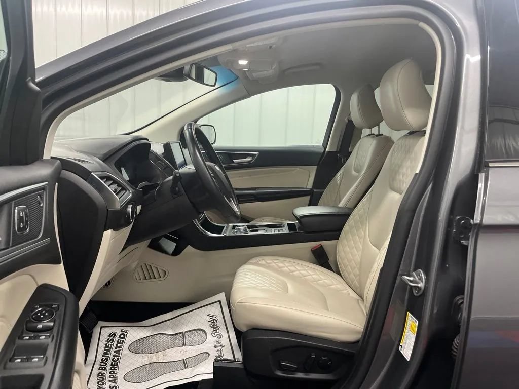 Used 2024 Ford Edge Titanium AWD/4WD image 18