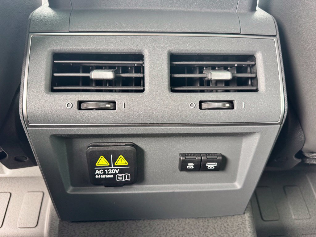 New 2026 INEOS Grenadier Station Wagon AWD/4WD image 18