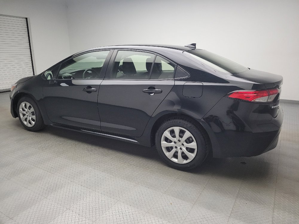 Used 2023 Toyota Corolla LE FWD image 3