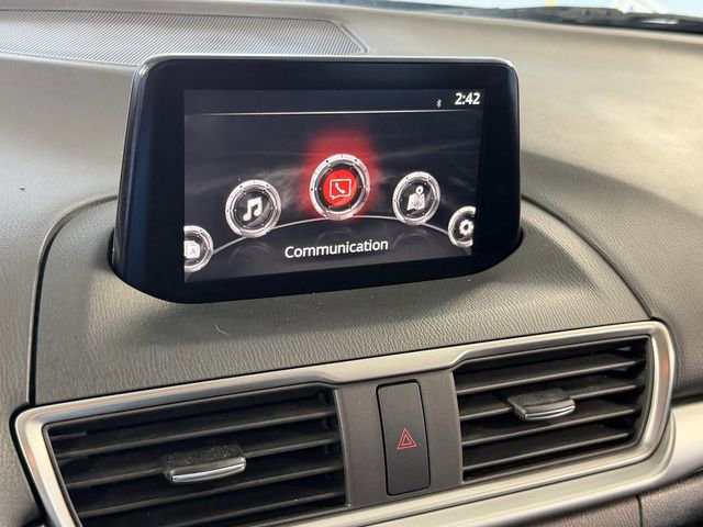Used 2018 MAZDA MAZDA3 Touring FWD image 18