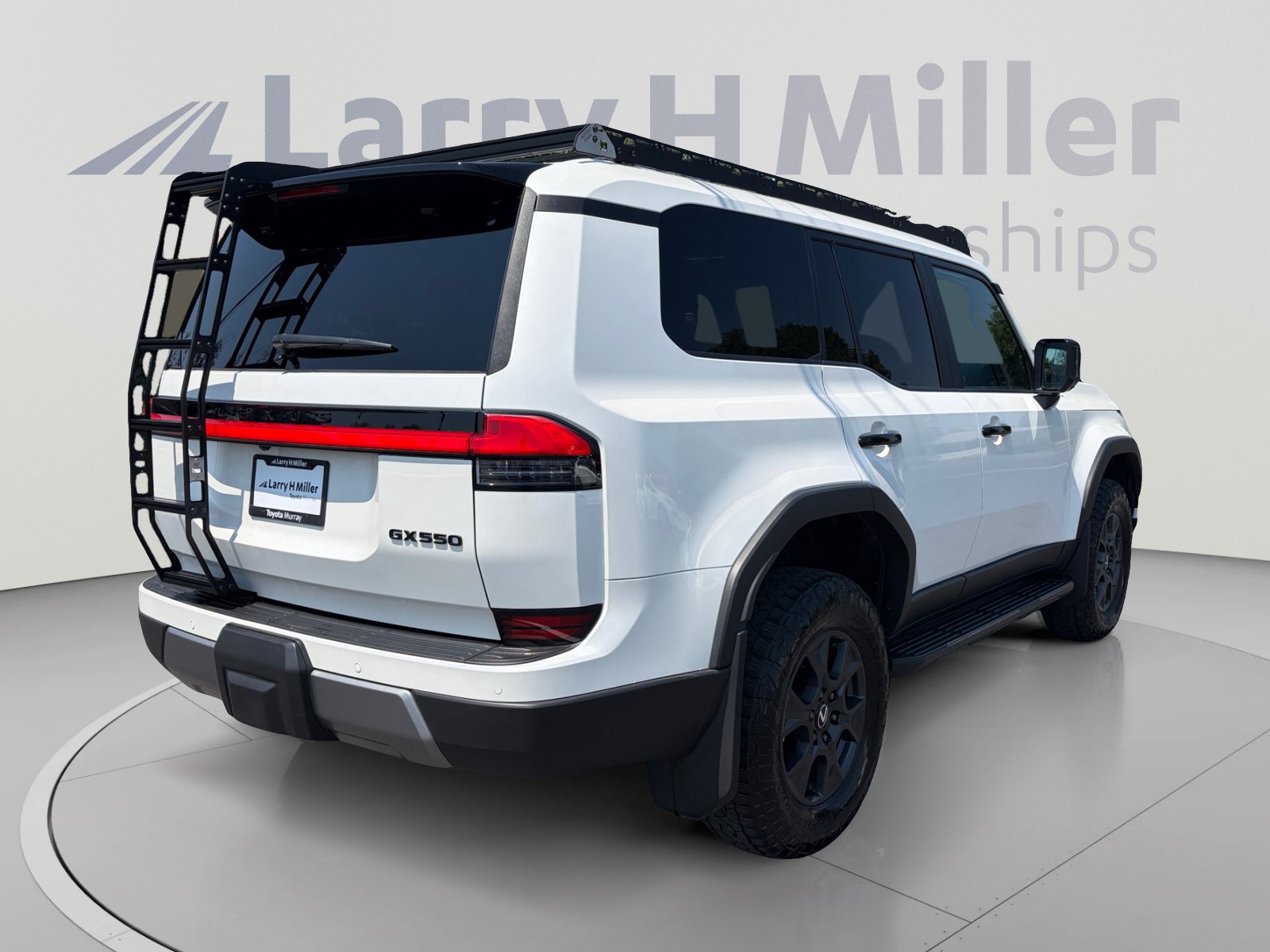 Used 2025 Lexus GX 550 w/ Accessory Package (CT) AWD/4WD image 5