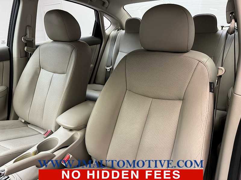 Used 2014 Nissan Sentra SL w/ Premium Package image 14