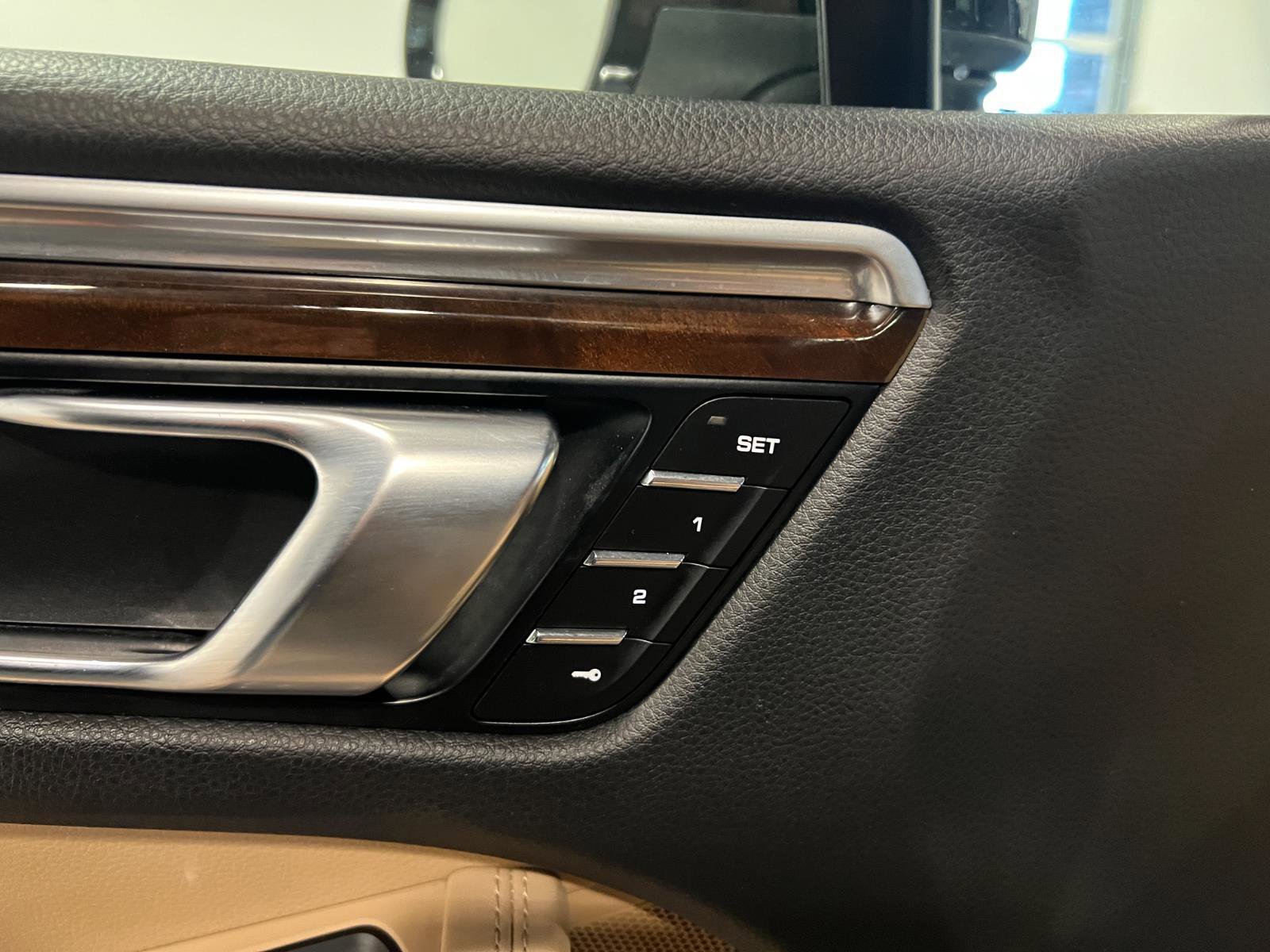 Used 2019 Porsche Macan S image 26