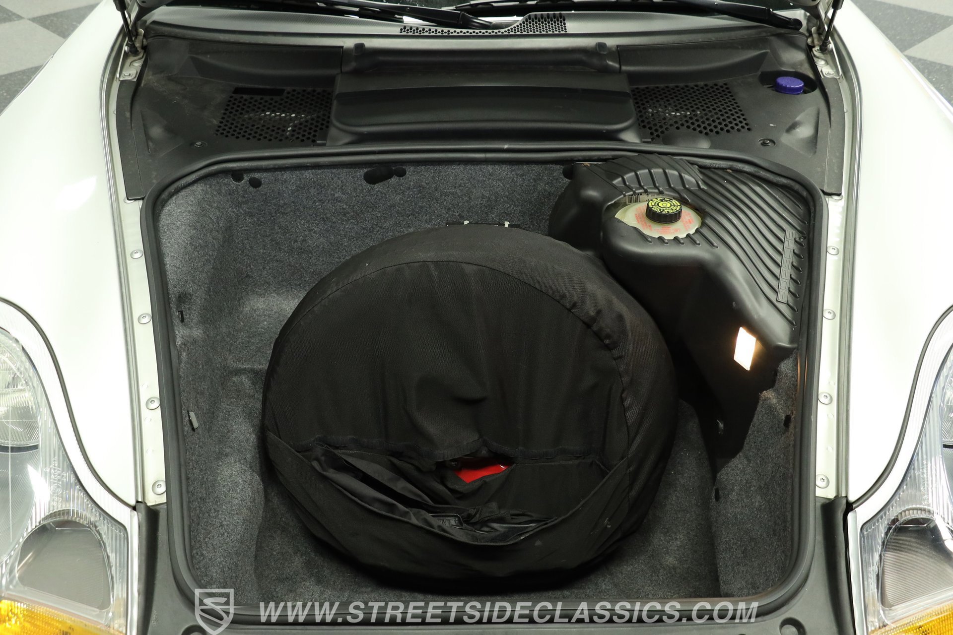 Used 1998 Porsche Boxster RWD image 30