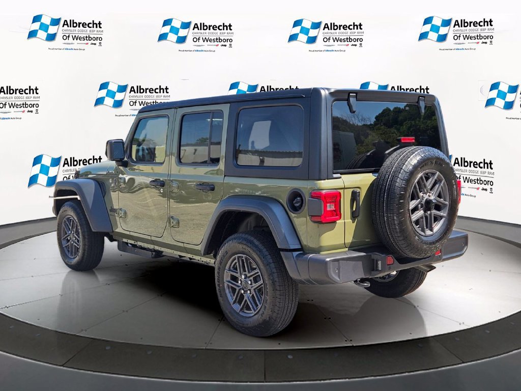 Used 2026 Jeep Wrangler Unlimited Sport AWD/4WD image 3
