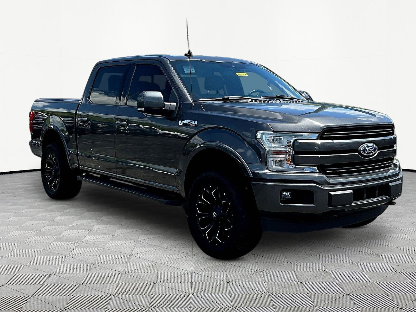 Used 2020 Ford F150 Lariat w/ Equipment Group 502A Luxury AWD/4WD image 3