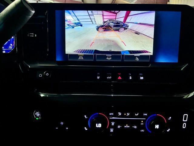 Used 2024 Chevrolet Silverado 2500 LTZ image 17