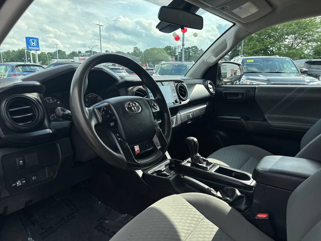 Used 2020 Toyota Tacoma SR AWD/4WD image 14