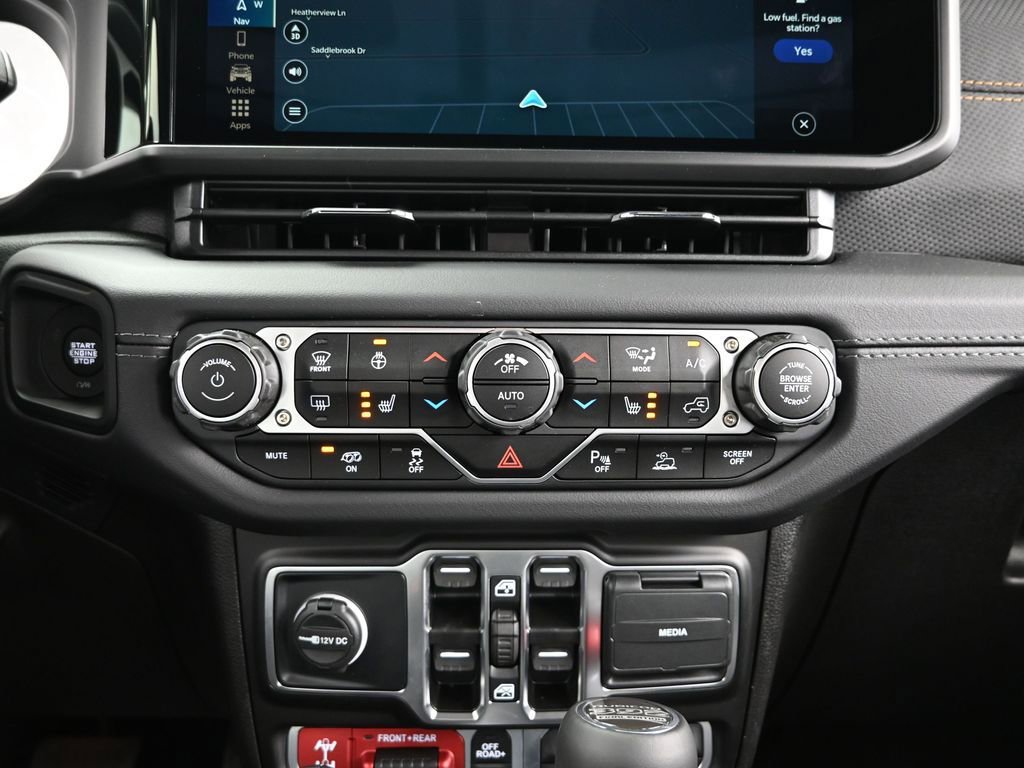 New 2025 Jeep Wrangler Unlimited Rubicon 392 image 26