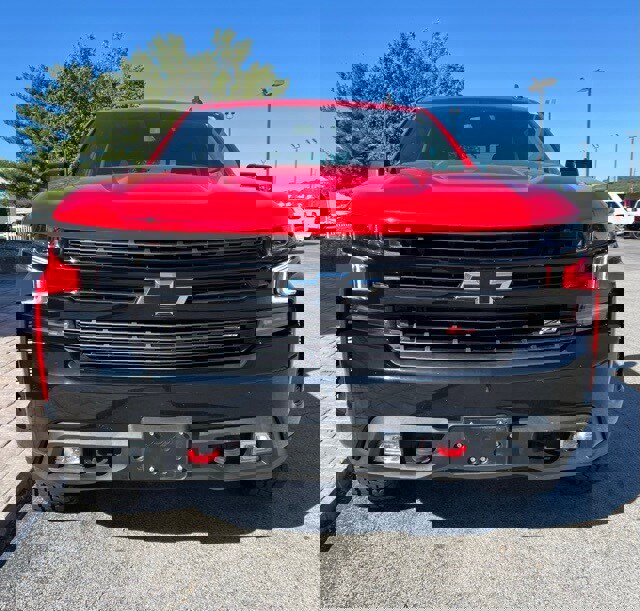 Used 2021 Chevrolet Silverado 1500 LT Trail Boss w/ Convenience Package II image 4