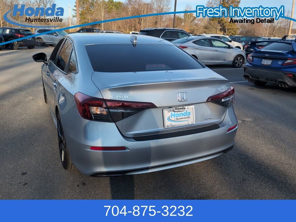 Used 2025 Honda Civic Sport image 6