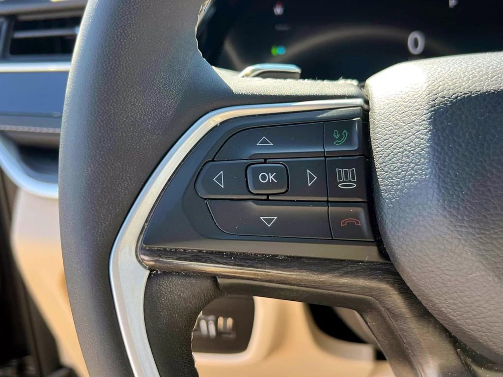 Used 2022 Jeep Grand Cherokee Limited 4xe image 23