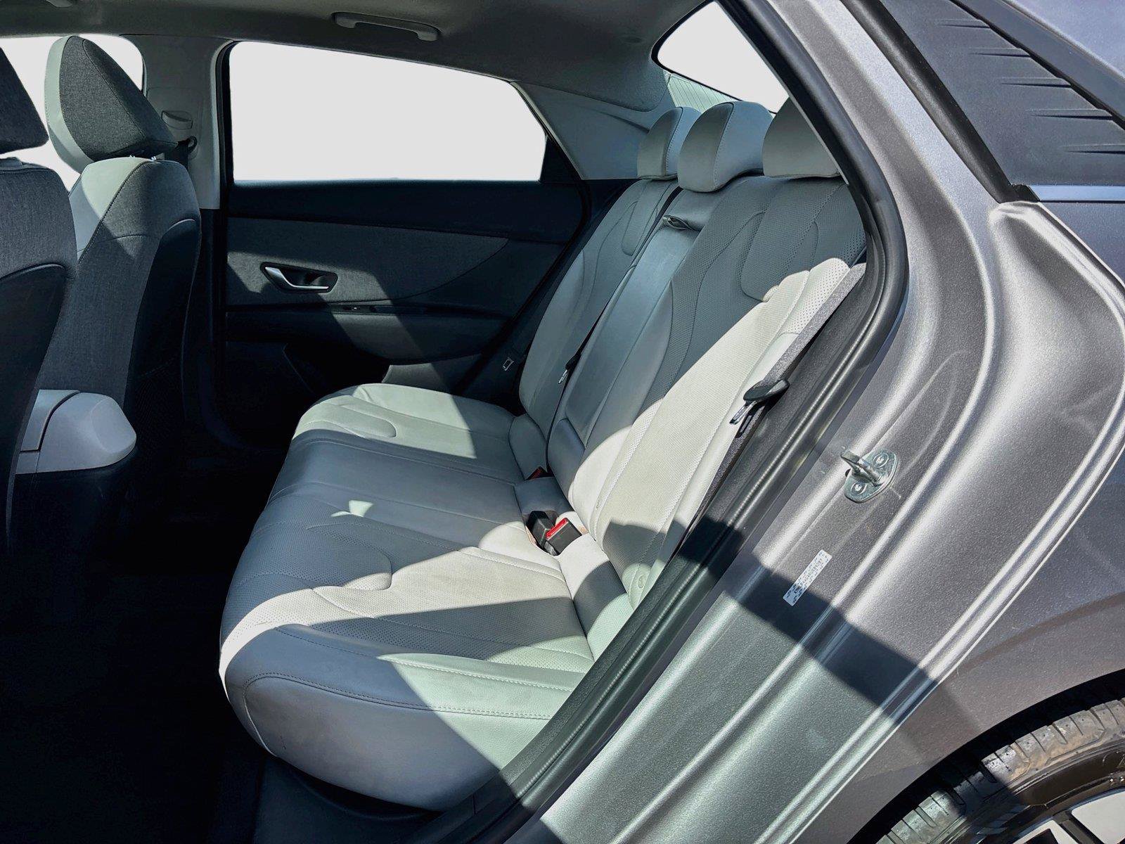 Used 2023 Hyundai Elantra Limited FWD image 26