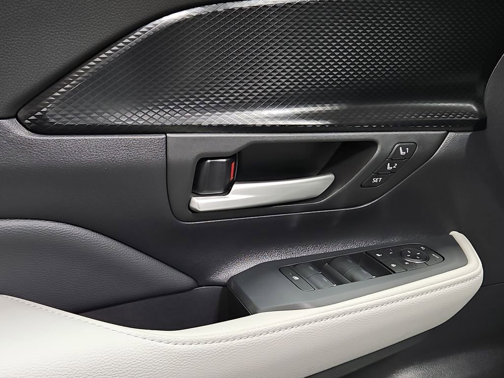 New 2026 Toyota Grand Highlander AWD Hybrid image 11