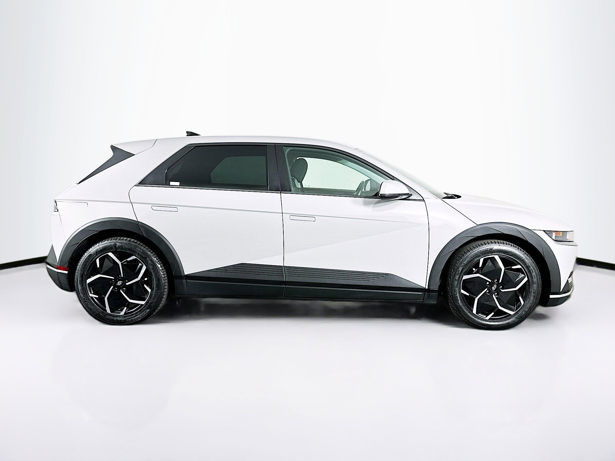 Used 2024 Hyundai Ioniq 5 SE RWD image 10