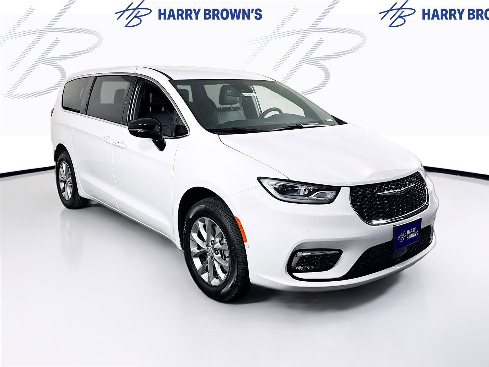 New 2026 Chrysler Pacifica Select image 24