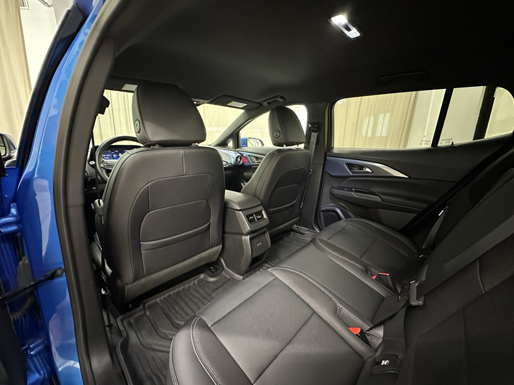 Certified 2024 Chevrolet Equinox EV LT FWD image 21