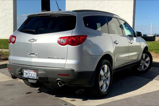 Used 2012 Chevrolet Traverse LTZ FWD image 13