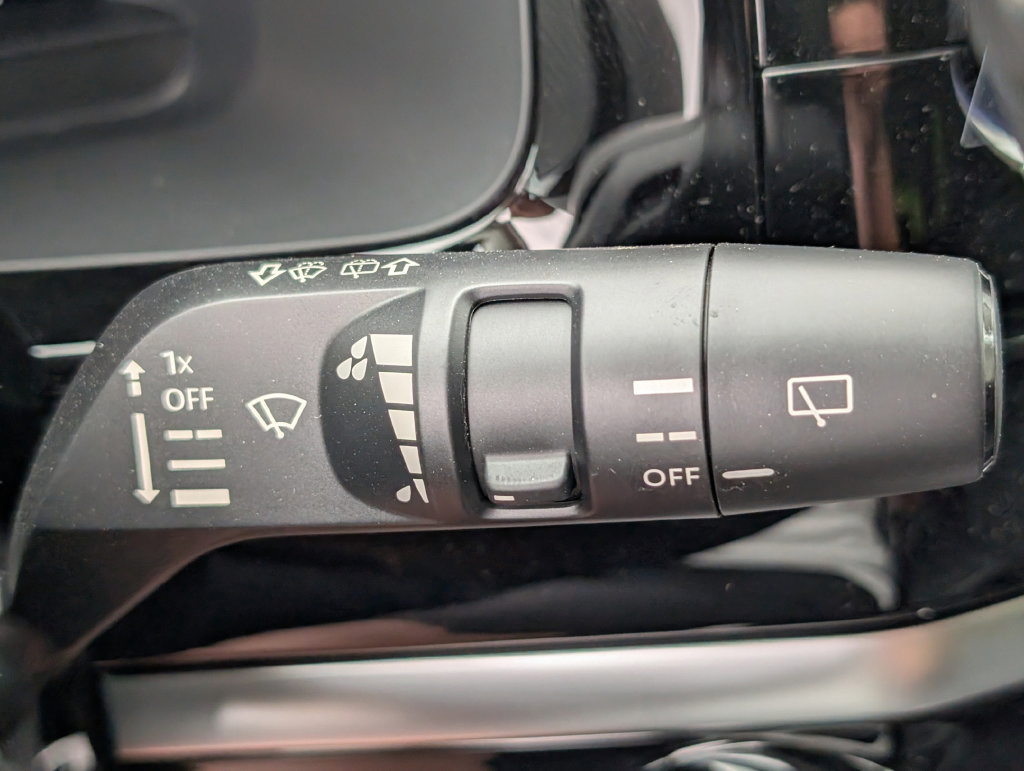 New 2026 Nissan Pathfinder SL w/ Cargo Package FWD image 25