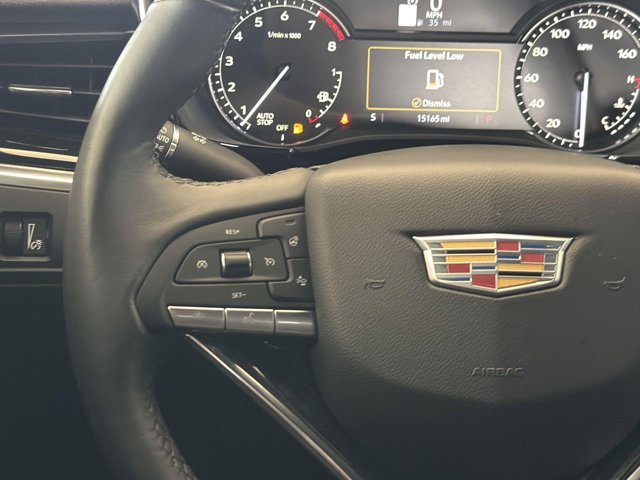 Used 2025 Cadillac XT6 Premium Luxury FWD image 11