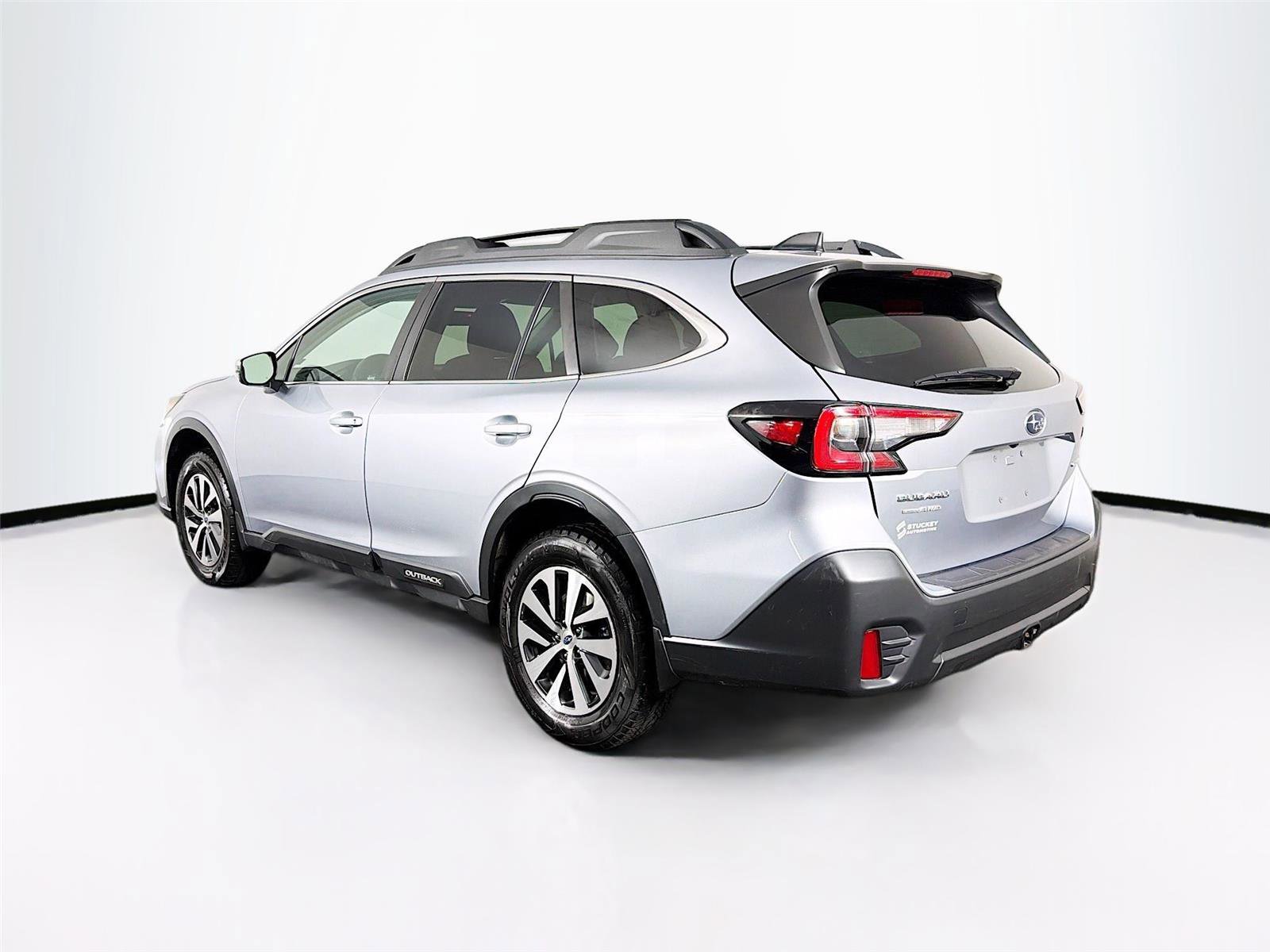 Used 2022 Subaru Outback Premium AWD/4WD image 5