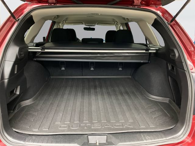Used 2017 Subaru Outback 2.5i Premium image 13