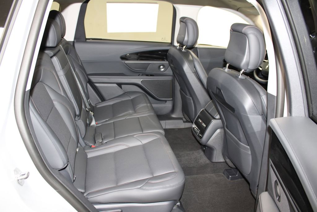 New 2026 Lincoln Nautilus Premier w/ Equipment Group 102A image 31