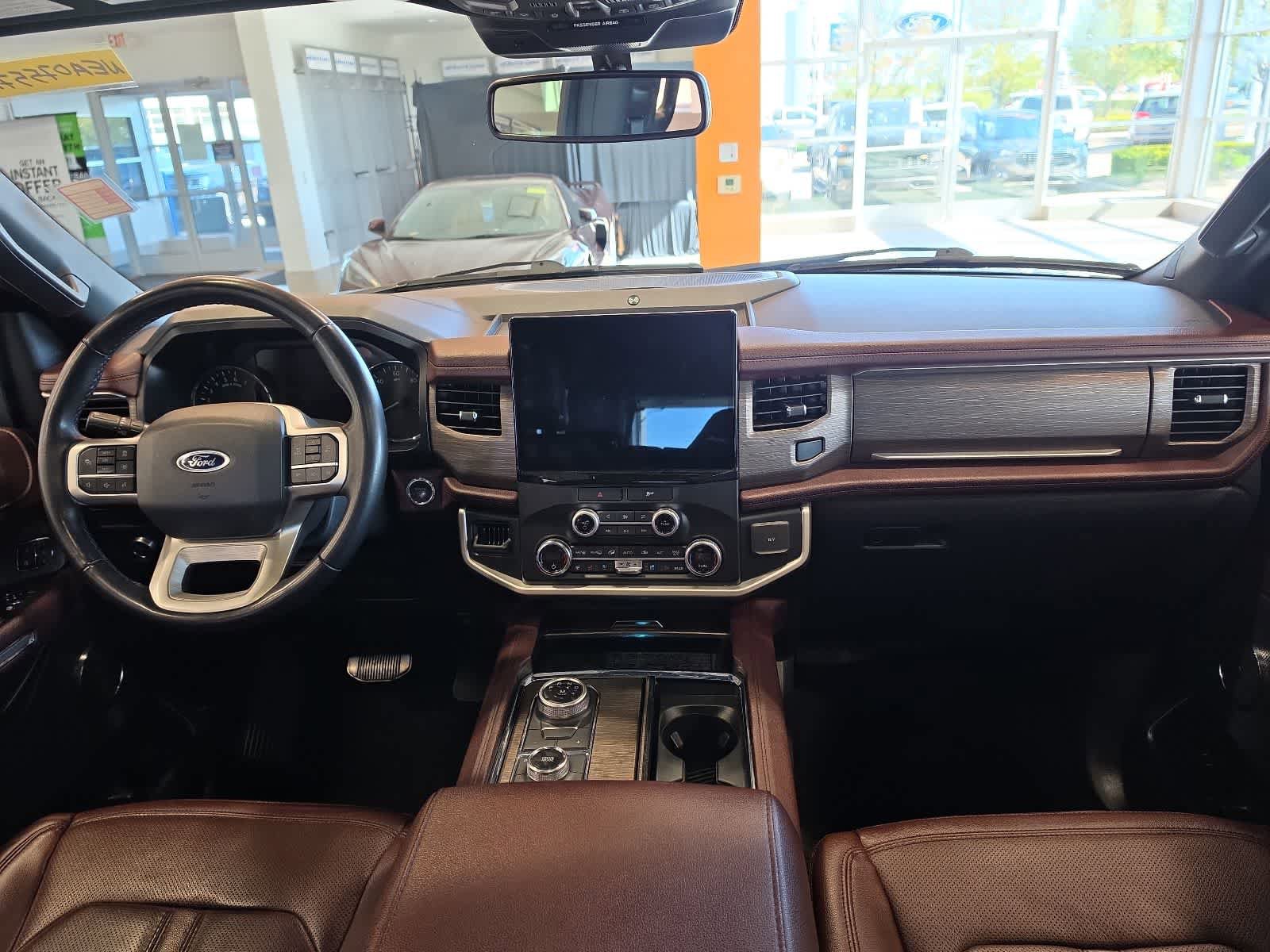Used 2022 Ford Expedition Limited AWD/4WD image 32