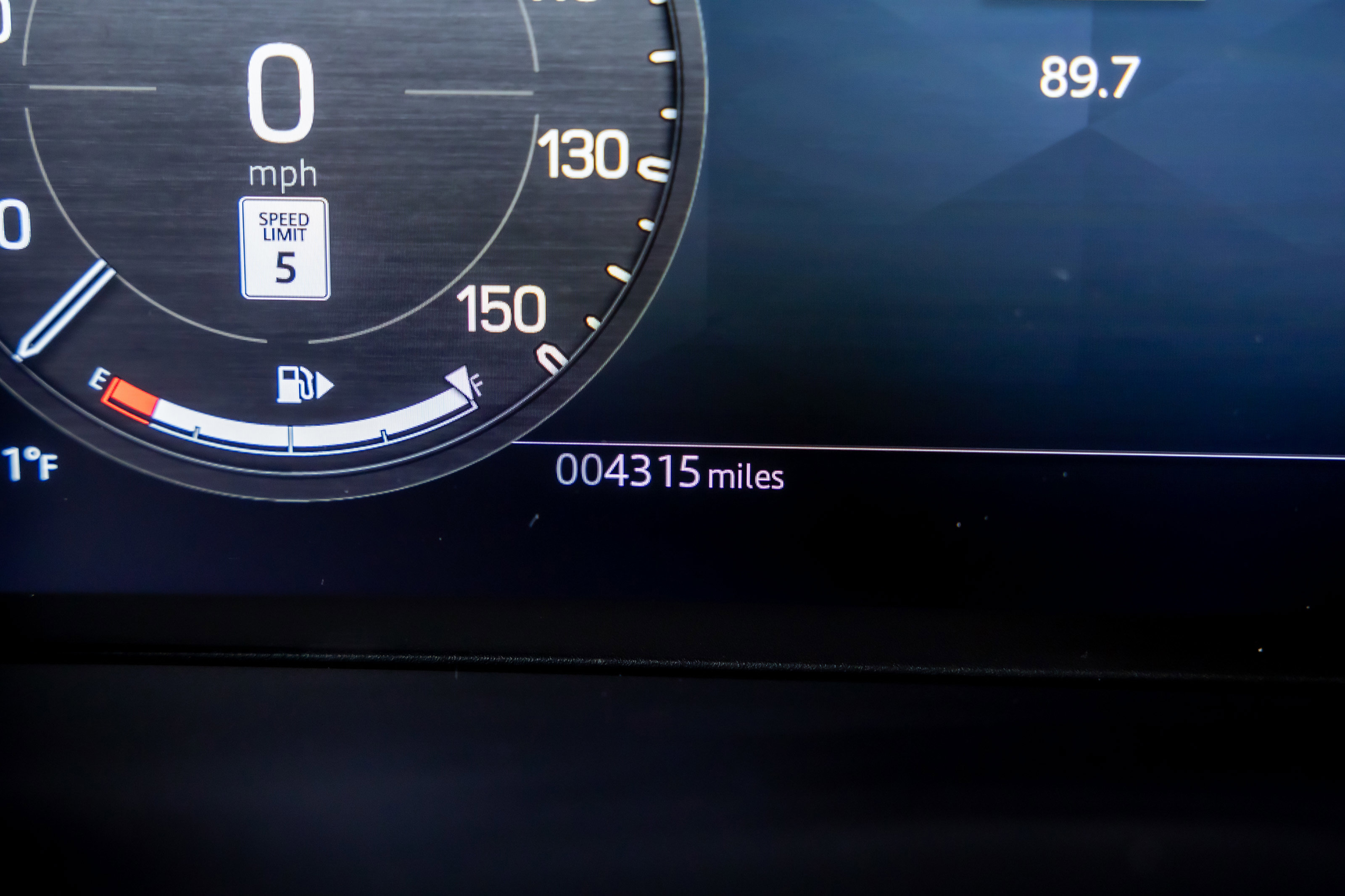 Used 2026 Land Rover Defender 130 V8 image 13