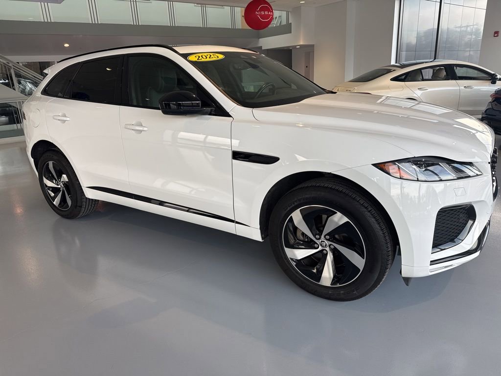 Used 2025 Jaguar F-PACE R-Dynamic S AWD/4WD image 6