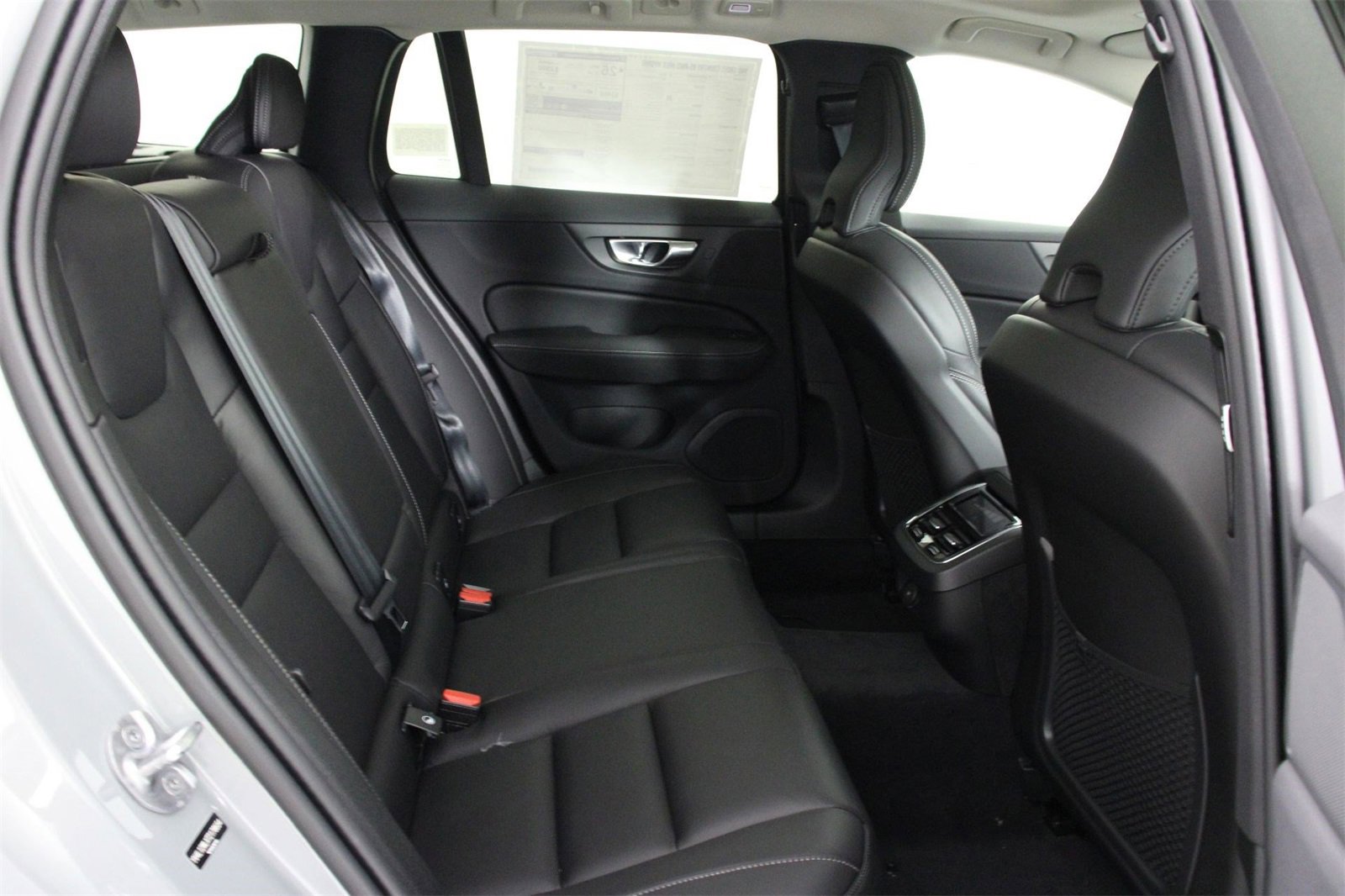 New 2026 Volvo V60 B5 Cross Country Ultra w/ Climate Package image 11