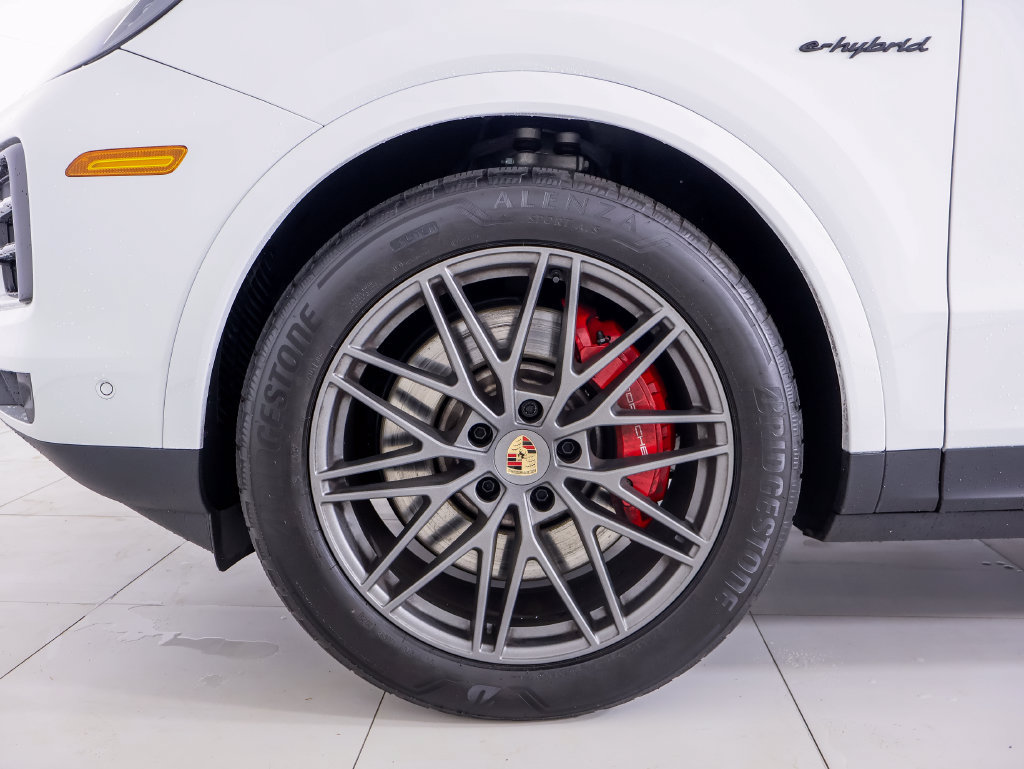 Certified 2026 Porsche Cayenne S AWD/4WD image 28