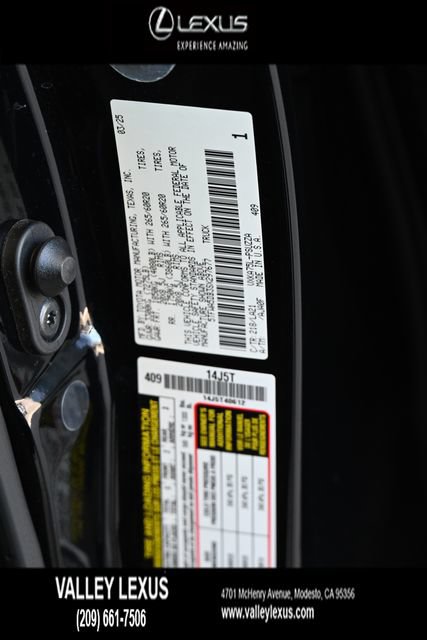 Used 2025 Toyota Tundra Platinum w/ TRD Off-Road Package AWD/4WD image 24