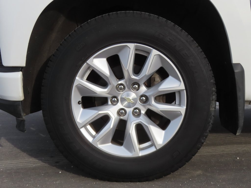 Used 2021 Chevrolet Silverado 1500 Custom image 8