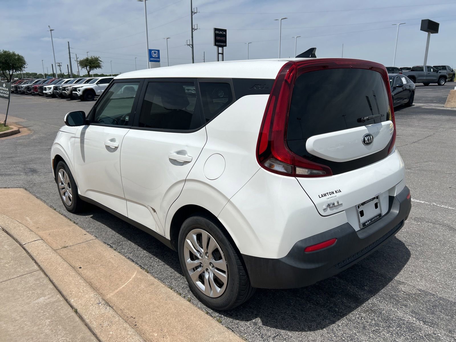 Used 2021 Kia Soul LX FWD image 7
