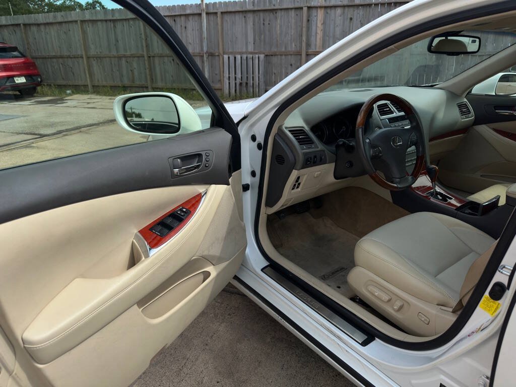 Used 2012 Lexus ES 350 FWD image 5