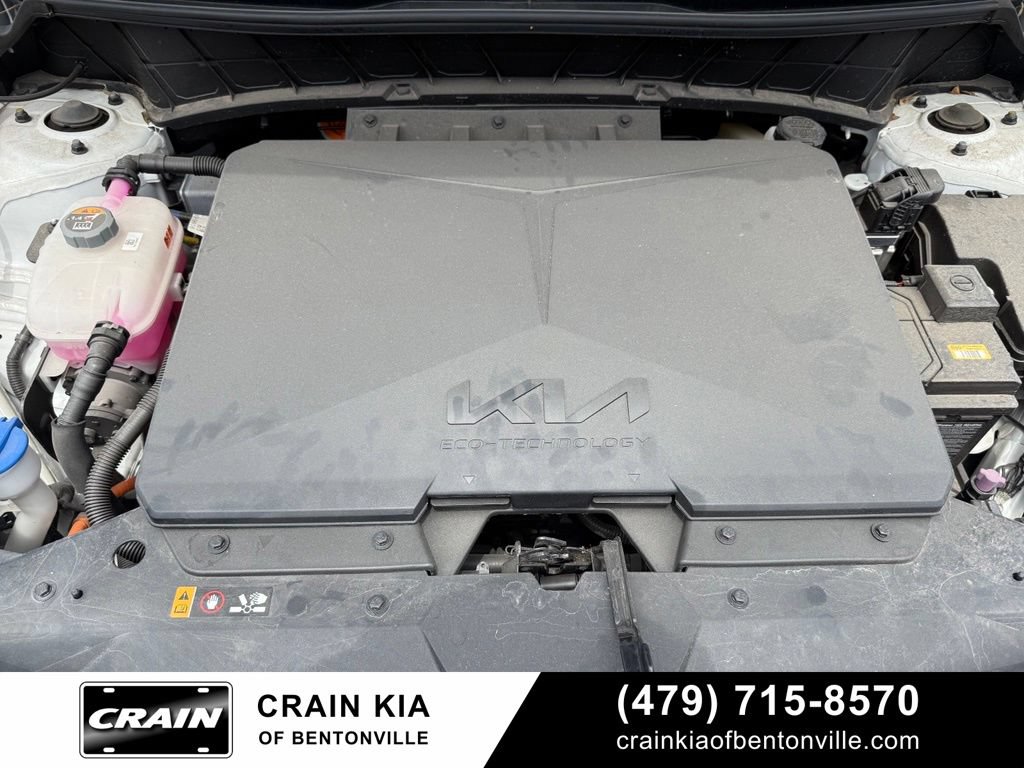 Certified 2024 Kia Niro Wind FWD image 32