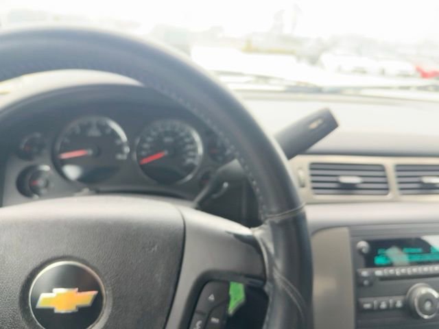 Used 2010 Chevrolet Avalanche LS image 11