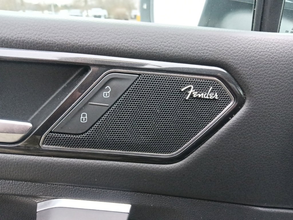 Used 2023 Volkswagen Tiguan SEL R-Line image 13