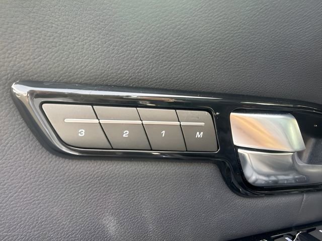 Used 2019 Land Rover Range Rover Evoque SE AWD/4WD image 14