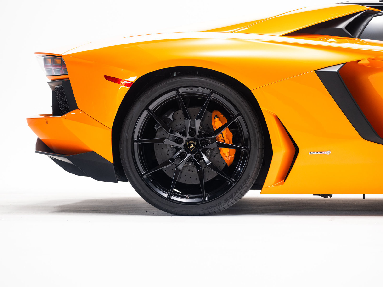 Used 2016 Lamborghini Aventador LP 700-4 AWD/4WD image 12
